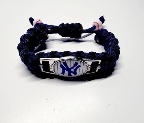 New York Yankees Adjustable Charm Bracelet Fan Apparel & Souvenirs Baseball MLB Cover