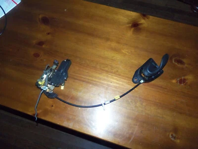 Actuador de cierre de bloqueo del lado del conductor delantero Ford Taurus 1996 1997 1998 1999 OEM 39811 Foto 1 de 2