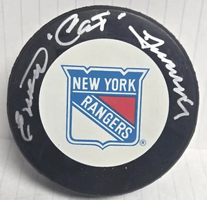 Emile Cat Francis signierter Hockeypuck (New York Rangers) AW COA mit Würfel - Bild 1 von 3
