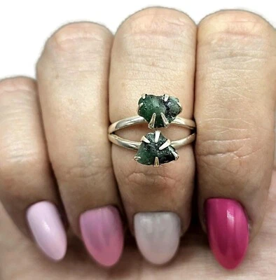 Кольцо с необработанным изумрудом, майский камень, размер O, чистое серебро, натуральные драгоценные камни - Изображение 1 из 4