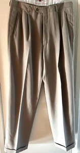 HAGGAR Mens  Comfort Equipped Beige Dress Pants Pleated Front Cuffed Size 34x31 - Picture 1 of 6