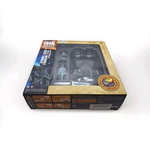 Batman Batmobile Tumbler No 043 Kaiyodo figure NIB 2013 Sci-Fi Revoltech NR-187 - Bild 1 von 7