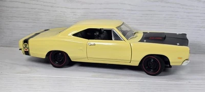 Ertl 1: 18 1969 道奇 Super Bee Six 包黄色压铸汽车模型 Mopar Muscle — 第 1/4 张图片