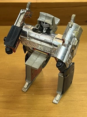 Figura de colección 1983 G1 Transformers Takara Megatron Walther P38 Foto 1 de 4