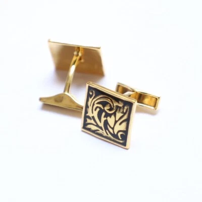 Gemelos de aniversario enchapados en oro forma cuadrada esmalte negro de plata de ley 925 Foto 1 de 4