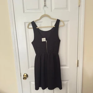 Everly Medium Black Textured Fit & Flare Skater Triangle Pattern Dress NWT - Picture 1 of 8