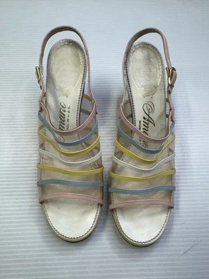 Tacones vintage Amano Caprice para mujer 7 1/2 punta abierta usados en excelente estado Foto 1 de 4