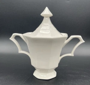 Vintage INDEPENDENCE WHITE Sugar Bowl w Lid Castleton Japan - Excellent! - Picture 1 of 8