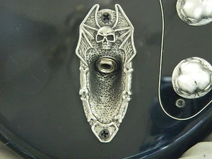 SKULL JACK COVER PLATE fits fender stratocaster strat guitar HAND MADE METAL! - Picture 1 of 3