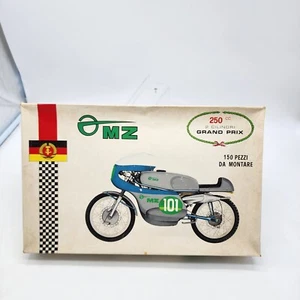 Protar Maßstab 1/9 MZ 250 ccm. 2 Cilindri Grand Prix Motorrad Neu Offener Karton Schaden - Bild 1 von 19
