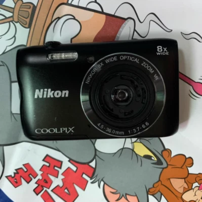 Cámara digital compacta Nikon COOLPIX A300 rosa 20,0 MP 8x zoom CCD píxeles Wi-Fi Foto 1 de 3