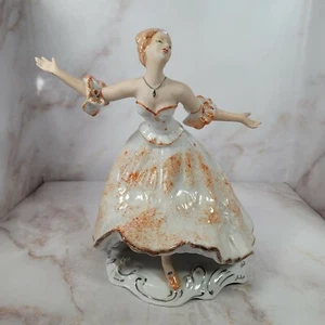Vintage Fine Porcelain ARPO Dancing Woman Made in Romania - Picture 1 of 11