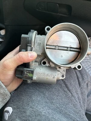 Cuerpo del acelerador 53034251AB apto para Dodge Charger Challenger Ram Series 13-19 Foto 1 de 4