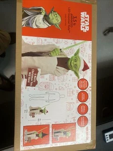 Star Wars 3.5 ft Animated LED Seasonal Yoda Indoor Use Only Home Decor New - Picture 1 of 5