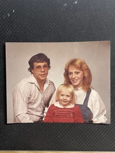 FOUND VINTAGE PHOTO PICTURE Goofy Family Picture - Picture 1 of 2
