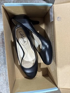 High Heels - Picture 1 of 4