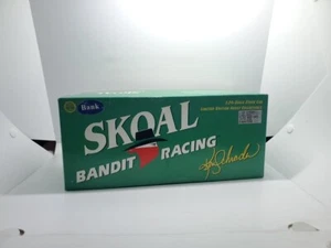Ken Schrader 1:24 Stock Car Skoal Racing - Picture 1 of 14