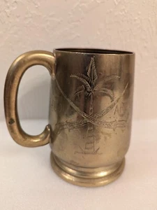 Taza de piedra de Arabia Saudita con patrón floral grabado y espadas de latón macizo de colección - Imagen 1 de 13
