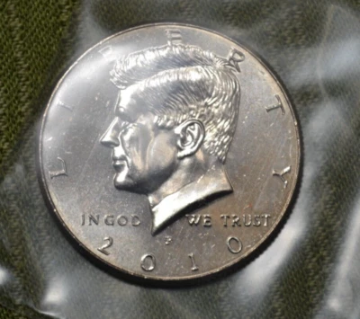 2010 P Kennedy Half Dollar Coin - circulated - Image 1 of 2