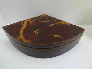 JAPANESE LACQUER GILT PAINTED FAN SHAPED JEWELERY TRINKET BOX - Picture 1 of 13