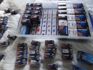 Renata Watch Batteries, Swiss Made, All Sizes - Picture 1 of 59
