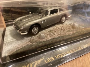French Test Market Sample UNIVERSAL HOBBY Aston Martin DB5 Goldfinger 007 Sealed - Picture 1 of 9