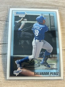 Salvador Perez BCP124 2010 Bowman Chrome 1st Bowman RC Royals - Bild 1 von 2