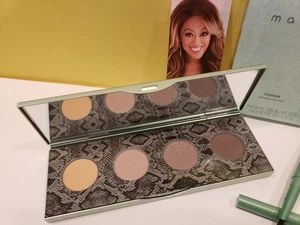 Mally Beauty ~ Citychick Smokey Eye Kit w/ eyeliner ~ Tribeca Taupe ~ NWOB - Picture 1 of 2