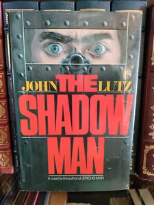 The Shadow Man_John Lutz_HCDJ_1st Edition / 1st Printing_Ex-library_Very Good - Imagen 1 de 12