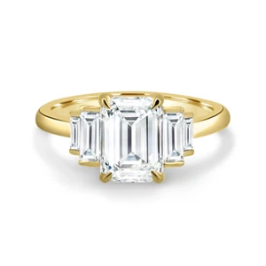 Bague de fiançailles en or jaune 18 carats et diamants taille émeraude cultiv... - Bild 1 von 15