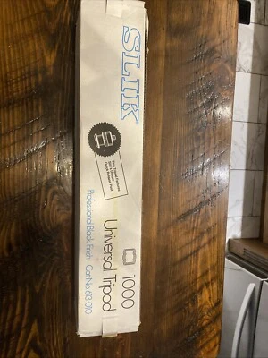 SLIK 1000 Tripod with Quick Release Post - Image 1 of 4