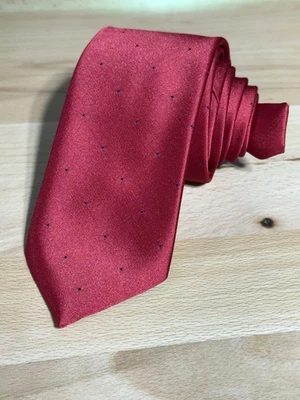Corbata vintage Wembley roja profunda con diseño manchado 3"x57" Foto 1 de 4
