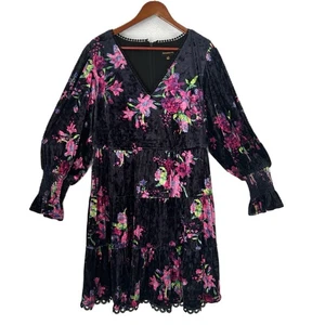 Sugarlips Kleid Damen 1X schwarz Samt Blumen Spitze Mini Stufen launisch Goth Neu mit Etikett - Bild 1 von 16