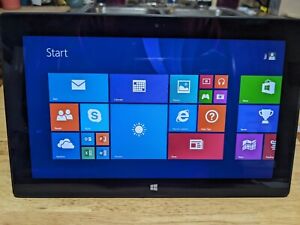 MICROSOFT 1516 SURFACE RT 10.6"TABLET 64GB SSD W/ WINDOWS 8 AND 64 GB SD CARD
