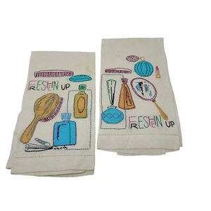 Vtg 60s Embroidered Linen Hand Towel Set Kitschy Vanity Bathroom Prop Display - Picture 1 of 9