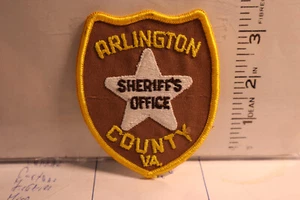police patch ARLINGTON COUNTY POLICE VIRGINIA DIFFERENT SHAPE - Picture 1 of 1