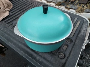 Vintage Club Cast Aluminum Cookware 4 Qt Turquoise Teal 10” Sauce Pan Pot W/Lid - Picture 1 of 8