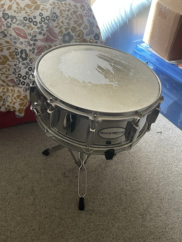Tambor Hohner Rockwood 14" x 5" cromo remo cabezales. Bonito. Añadir a tu batería Foto 1 de 3