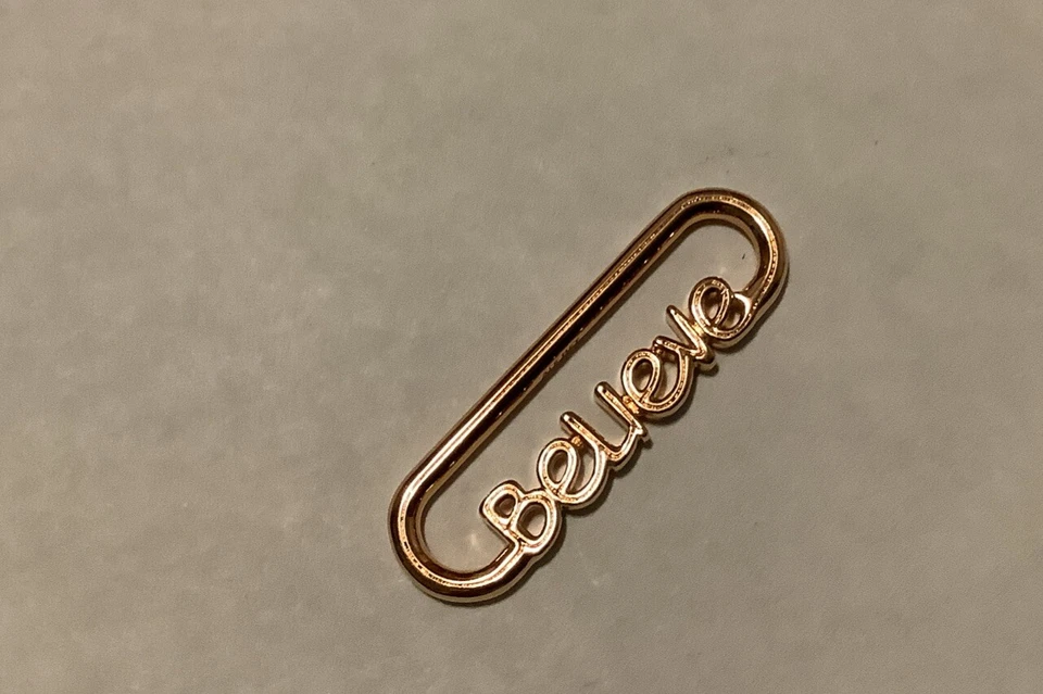 Pandora ME Rose Styling Believe Word Link Charm #789667C00 Foto 1 de 1