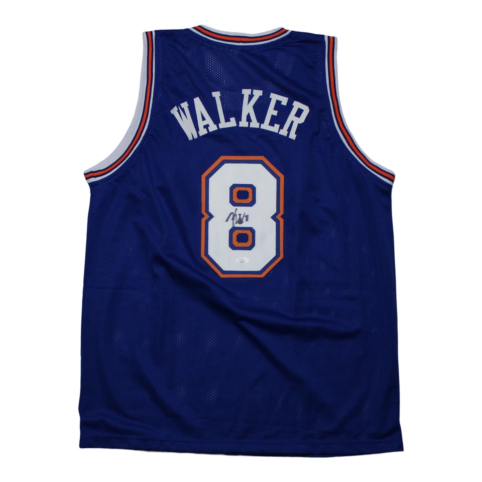 Camiseta firmada por Kemba Walker (certificado de autenticidad JSA) Foto 1 de 2