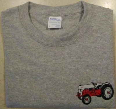 Camiseta Ford 8N Tractor Hombre 100% Algodón Bordada S/S (2 Colores) Foto 1 de 2
