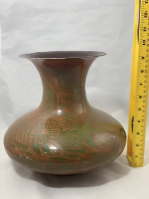 METAL COPPER COLORED VASES WITH FLOWER Painting - Image 1 of 4
