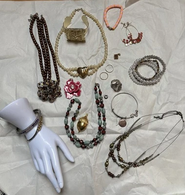 Mixed Lot Of Jewelry Some Broken/ Some Wearable Jewelry/beads - Image 1 of 3