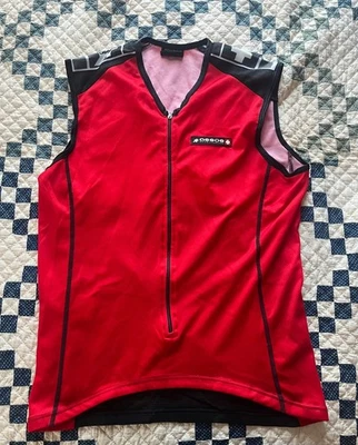 Assos Men’s Three-Quarter Zip Red Cycling Vest Men’s Size M - Image 1 of 4