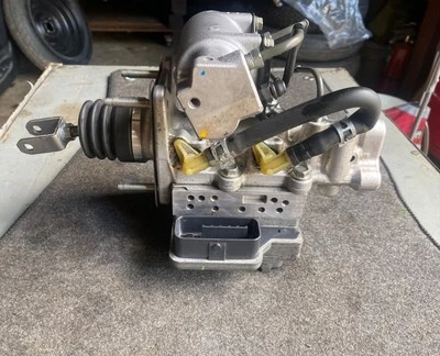 2011-2013 Lexus CT200h ABS bomba antibloqueio freio reforço/módulo fabricante de equipamento original - Imagem 1 de 4