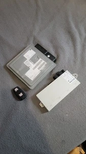2006 BMW E90 325i N52 M/T MSV70 DME CAS KEY SET  - Picture 1 of 9