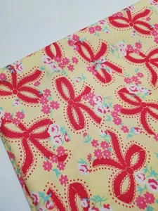 Riley Blake Fabric Dainty Darling Cottage Mama Retro Floral Kitschy FAT QUARTER  - Picture 1 of 2