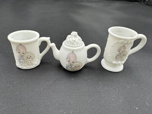 1998 PRECIOUS MOMENTS MINIATURES Porcelain Cups, Teapot Lot of 3 - Picture 1 of 6