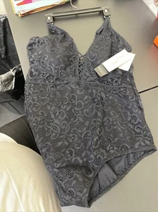 Profile by Gottex Damen "SHALIMAR" V-Ausschnitt Einteiler Badeanzug, Schwarz, 24W Neu mit Etikett - Bild 1 von 4