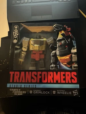 IN STOCK! Transformers Studio Series 86 Leader Class Grimlock & Wheelie  - Image 1 of 4